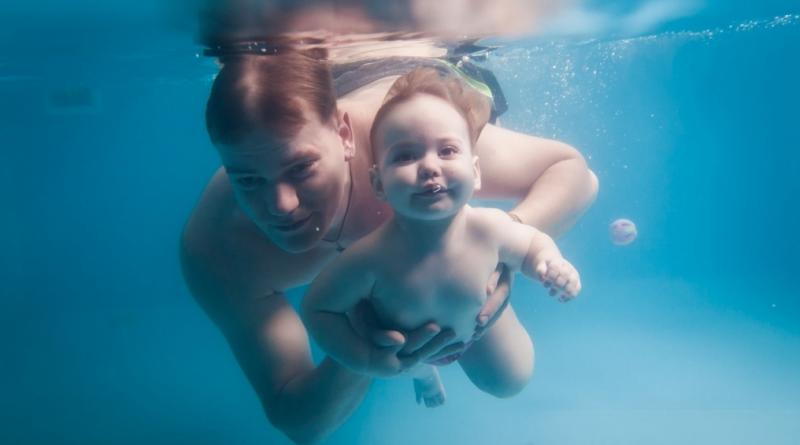 Как можно научить ребёнка плавать: преодолеваем страх воды